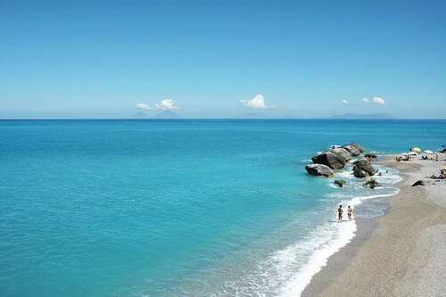 Gli Ulivi - Four Bedroom Villa, Sleeps 8