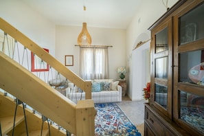 Interior - Hiera - Two Bedroom Villa, Sleeps 4 (Marettimo)