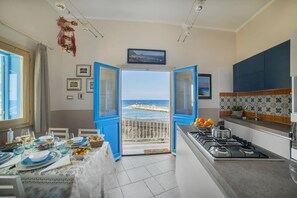 Dining - Hiera - Two Bedroom Villa, Sleeps 4 (Marettimo)