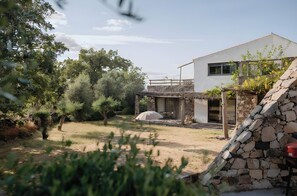 Property grounds - Pedras Altas Apartment with Shared Pool (Castelo de Vide)