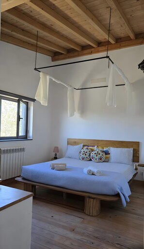 1 bedroom, WiFi, bed sheets - Pedras Altas Apartment with Shared Pool (Castelo de Vide)