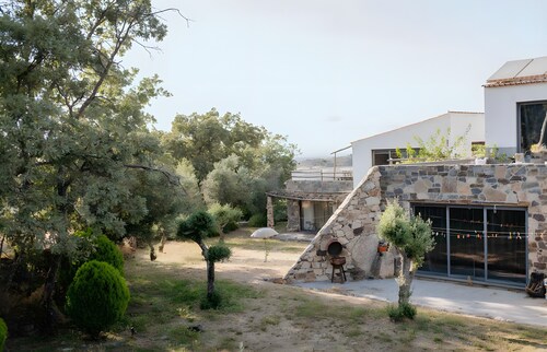 Rolhas Apartment with Shared Pool