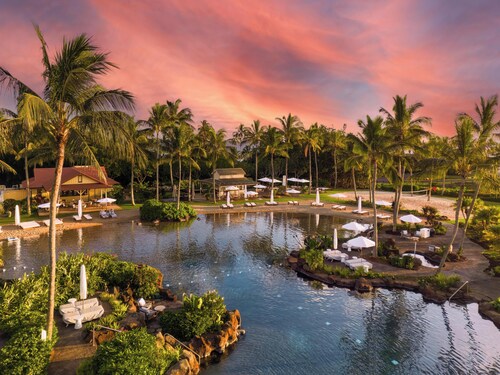 Resort Amenities | Golf Course View | Firepit & Outdoor Showers