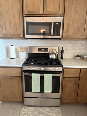 Microwave, oven, stovetop, dishwasher