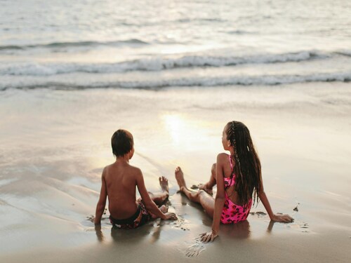 4 Bedroom Luxury Home w/Private Pool