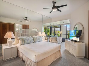 Desk, iron/ironing board, WiFi, bed sheets