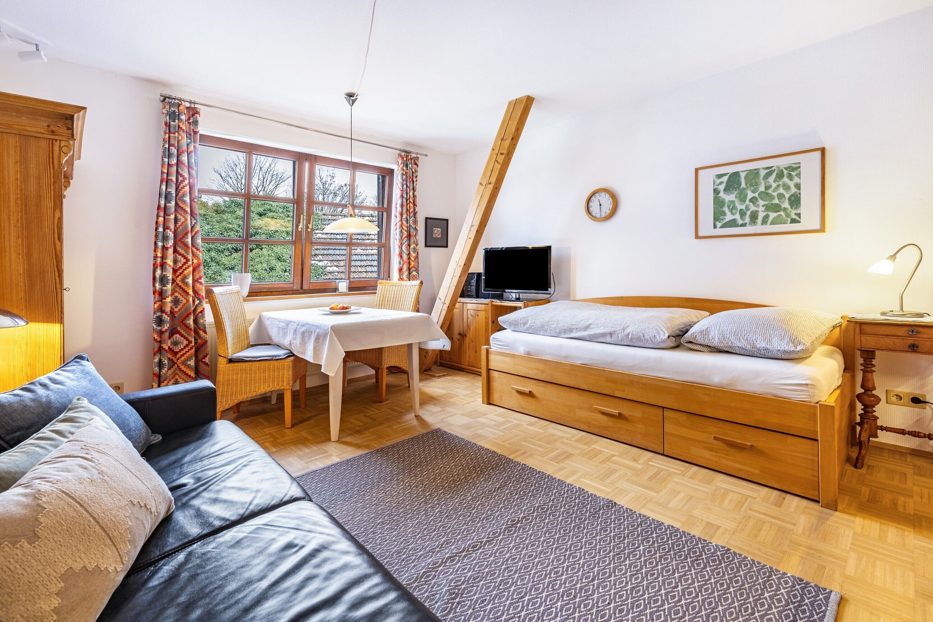 Ferros/tábuas de passar roupa, Wi-Fi, roupa de cama