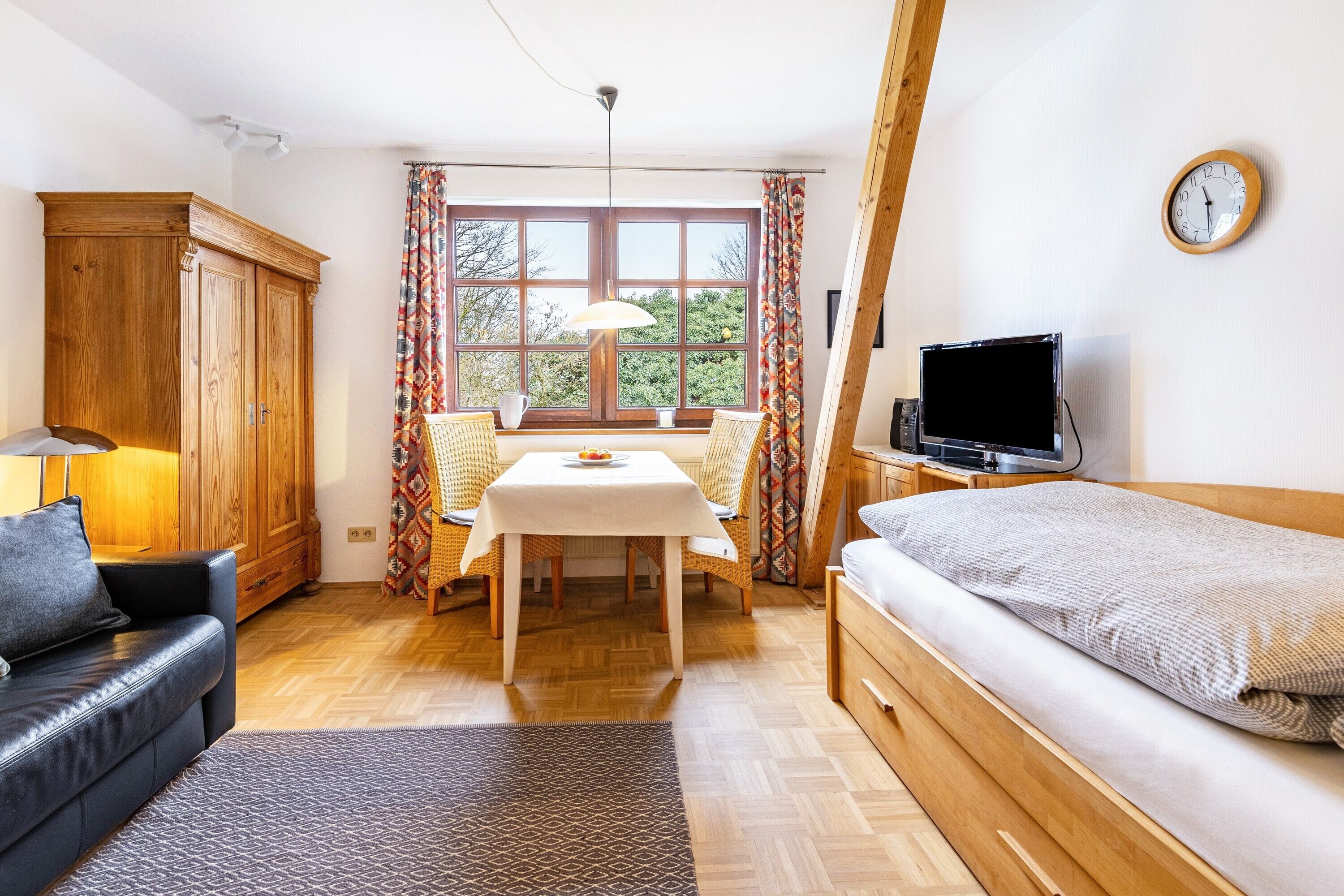 Bügeleisen/Bügelbrett, WLAN, Bettwäsche