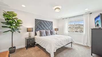 Townhome | Free WiFi