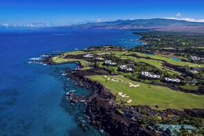 Golf - Mauna Lani Point B106 (Kamuela)