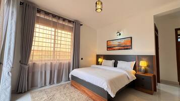 2 bedrooms, iron/ironing board, WiFi, bed sheets