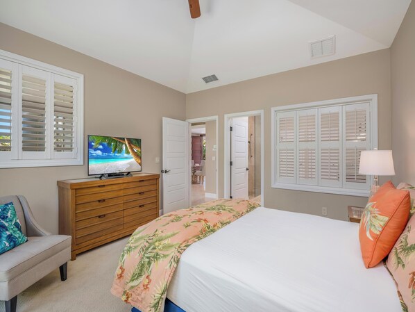 Tabla de planchar con plancha, wifi, ropa de cama