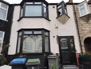 Exterior detail - London Serenity House - 4 Bedrooms (London)