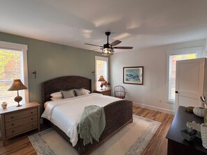 5 habitaciones, tabla de planchar con plancha, wifi y ropa de cama 