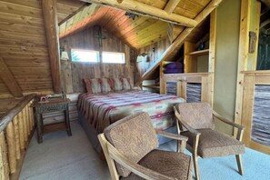 1 bedroom, desk, WiFi, bed sheets