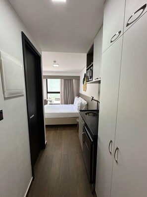 Studio | Blackout drapes, iron/ironing board, free WiFi