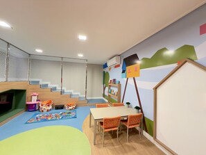 Studio | Children’s area
