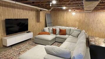 TV, fireplace, table tennis