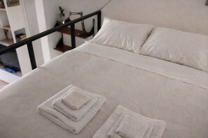 1 bedroom, WiFi, bed sheets - *The Collector's Home* Private Terrace in Navigli (Milano)