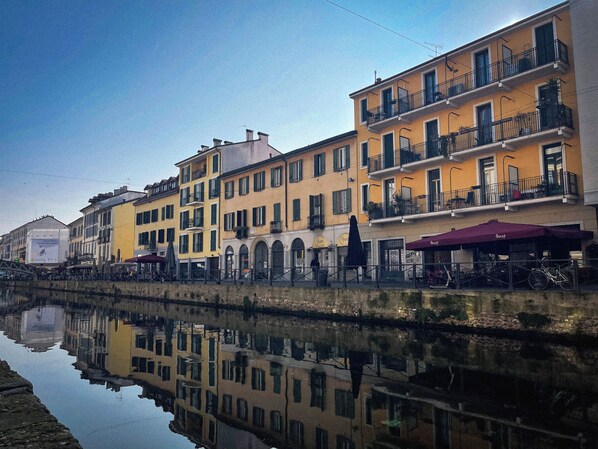 Exterior - *The Collector's Home* Private Terrace in Navigli (Milano)
