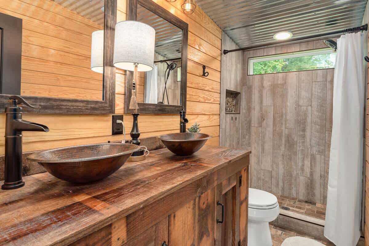 Shower, towels
