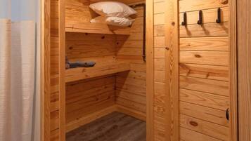 Shower, towels