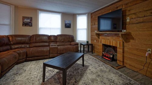 The Lodge at Welch - BIG HOUSE