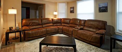TV, fireplace, offices