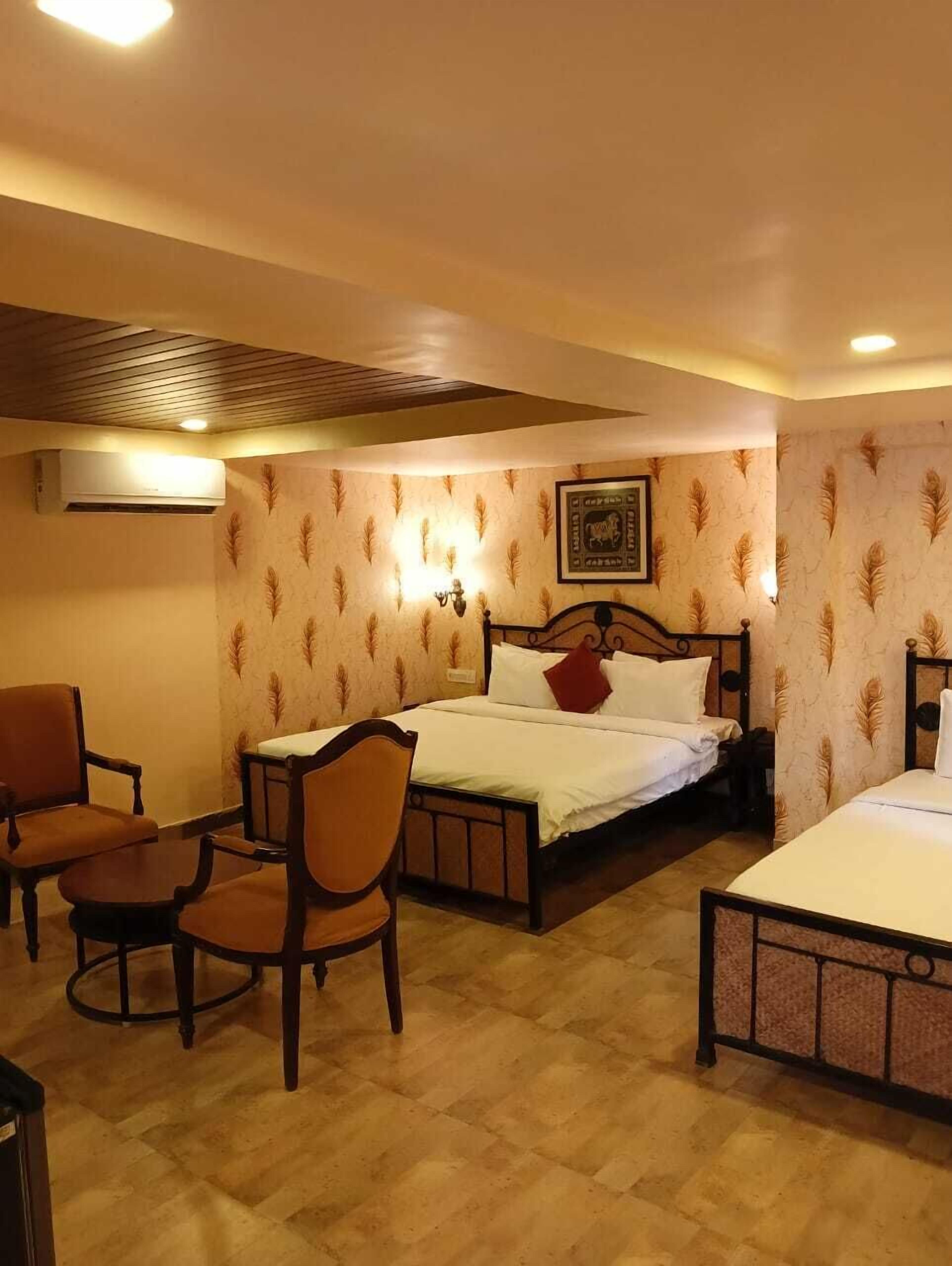 Superior Double Room, Mountain View | Desk, free WiFi