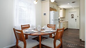 Dining - Spacious 3BR Condo w/ Private Off-Street Parking for 3 Vehicles! (Vestavia Hills)
