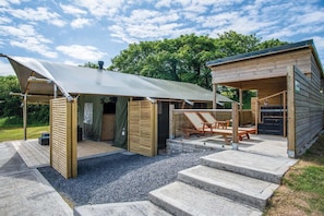 Floor plan - Paviland - Safari Glamping Tent - Llangennith (Swansea)
