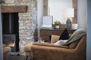 30-inch TV with digital channels