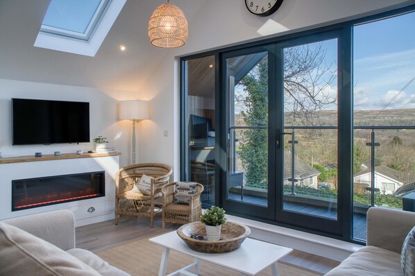 29–tuumainen televisio, jossa digitaalikanavat