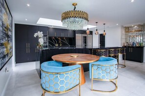 Dining - Castell Morlais - Luxurious 5 Bed - Pontsticill (Merthyr Tydfil)