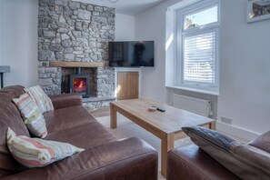 Floor plan - Nottage Road - 3 Bedroom Holiday Home - Mumbles (Swansea)