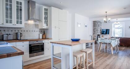 Nottage Road - 3 Bedroom Holiday Home - Mumbles