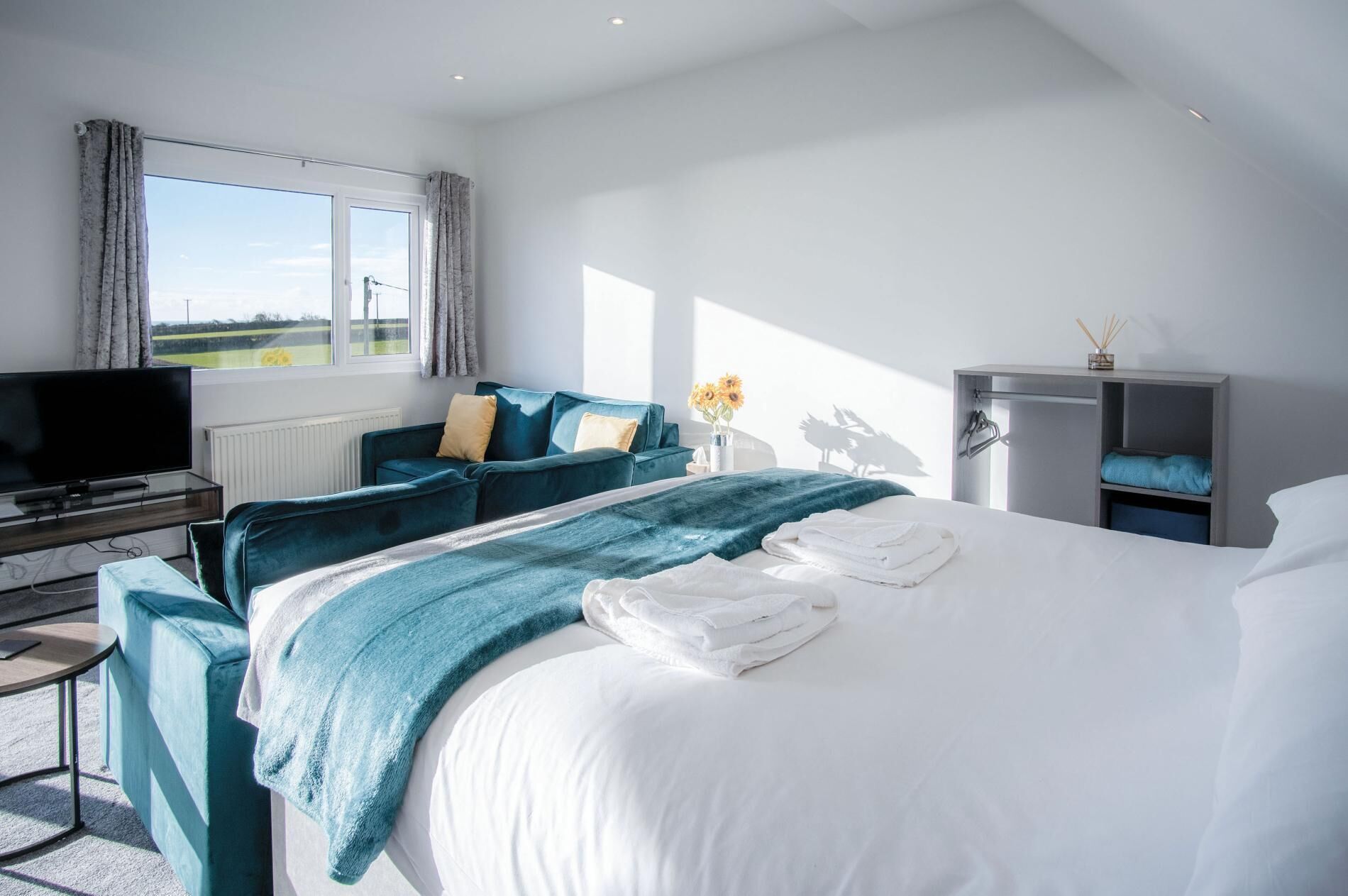 Apartment (1 Bedroom) | 1 bedroom, bed sheets