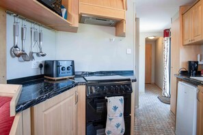 Ketuhar gelombang mikro, ketuhar