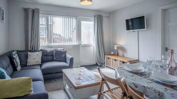 27-inch TV with digital channels