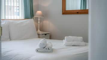 Chalet (2 Bedrooms) | Floor plan