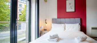 Princess Lofts 3 - 1 Bedroom Studio - Swansea