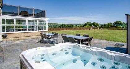 Hopkins Retreat Farm - 5 Bedroom House - Swansea