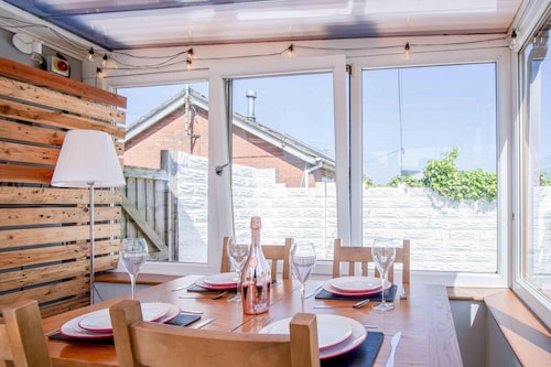 Cosy Cottage - 2 Bedroom Cottage - Mumbles