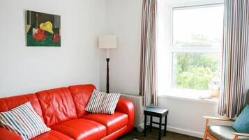 34–tuumainen televisio, jossa digitaalikanavat