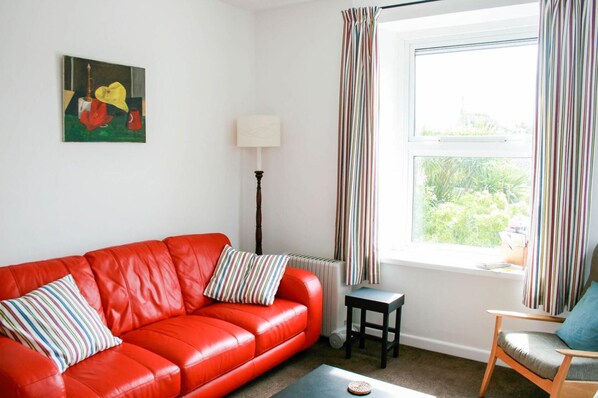 34–tuumainen televisio, jossa digitaalikanavat