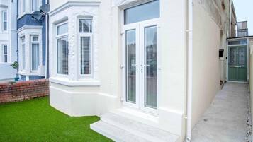 Bagian depan properti