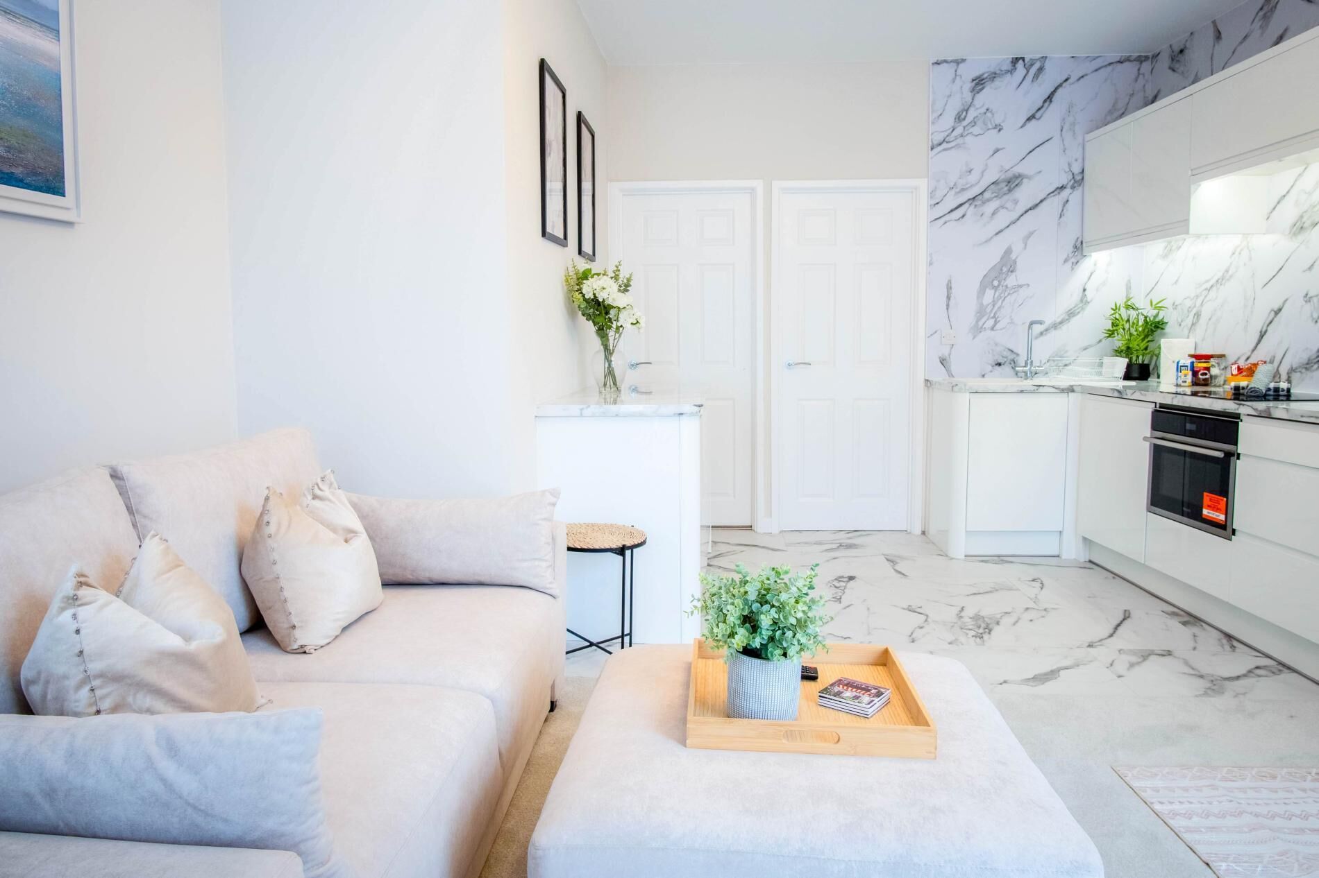 37-inch TV with digital channels