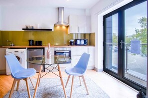 Apartment (0 Bedroom) | Private kitchen - Princess Lofts 1 - 1 Bedroom Studio - Swansea (Swansea)