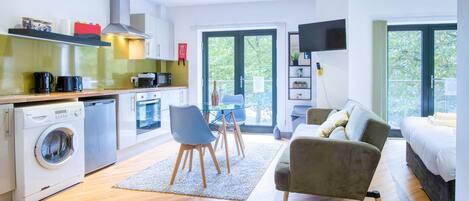 Apartment (0 Bedroom) | Front of property