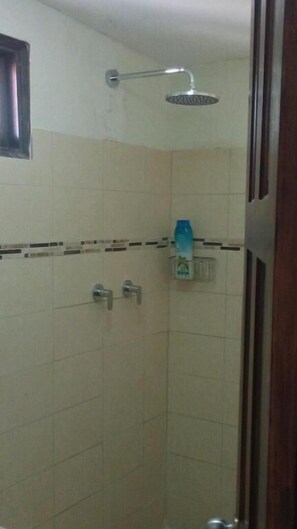 King Room (Bello Blanco) | In-room safe, free WiFi - Hibiscus House Bed and Breakfast (Contadora Island)